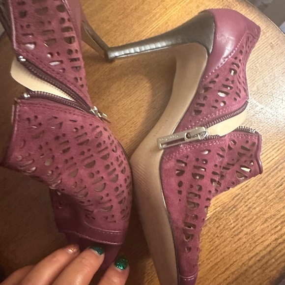 Calvin Klein Purple Mix Peep Toe Cuban Heel Zip Up Heels Size 6.5 - Picture 15 of 16